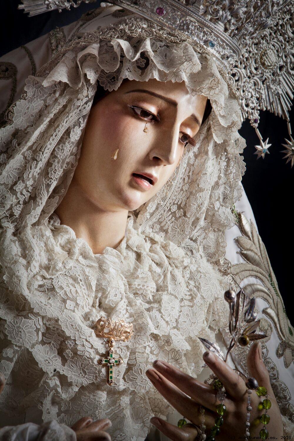 Mª Santísima de la Paz, obra del escultor Manuel Ramos Corona 1987